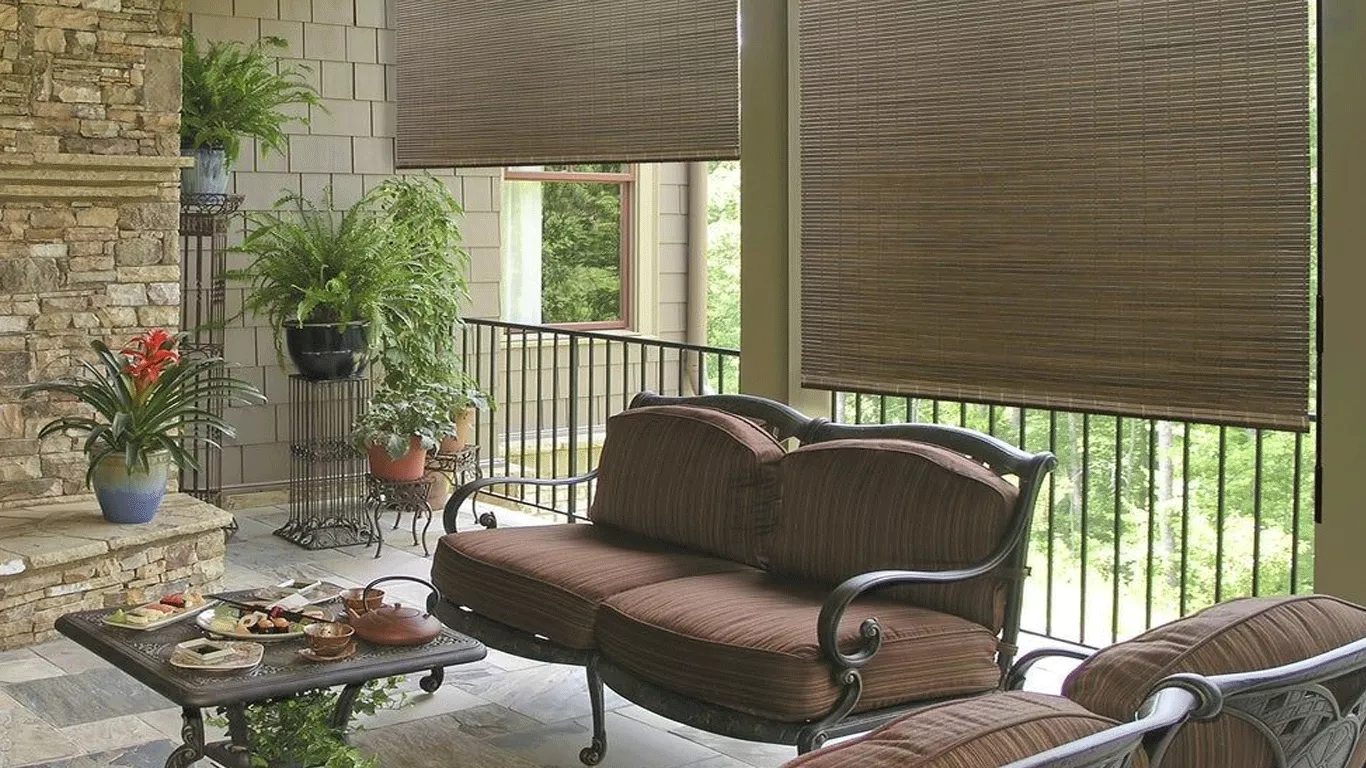 Roll-down patio shade in Peoria, Arizona for sun and privacy